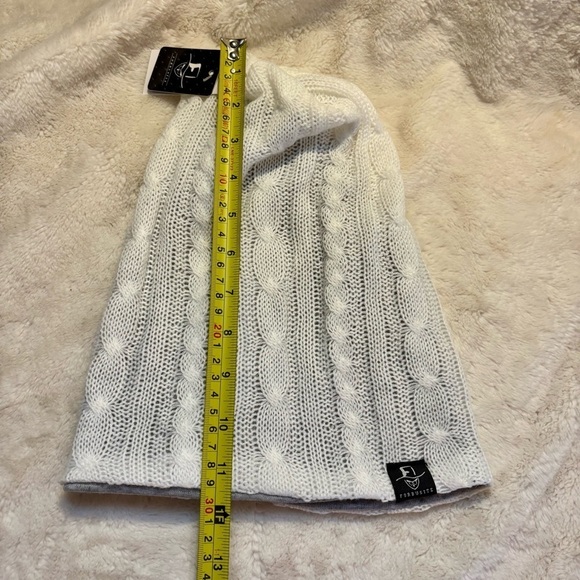 NWT Beanie Hat Forbusite White Cable Knit Beanie Grey Interior - Picture 5 of 9